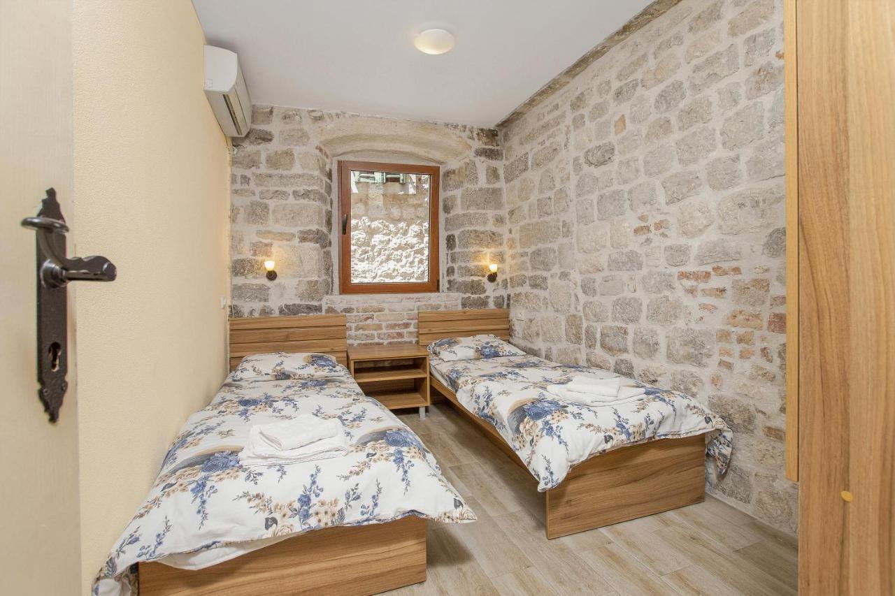 Historical Heart Apartment Kotor Zewnętrze zdjęcie