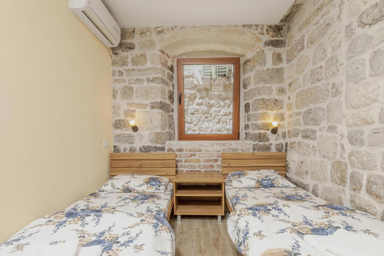 Historical Heart Apartment Kotor Zewnętrze zdjęcie
